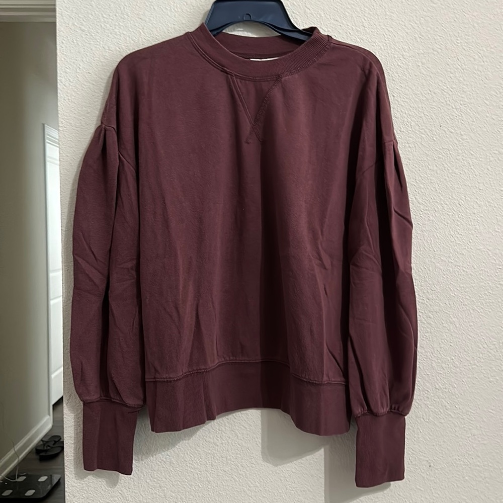 Universal Thread crewneck puff sleeve sweater